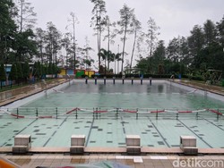 Banjir Bandang, Pemandian Air Panas Padusan Pacet Ditutup