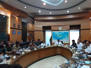 Menko Mahfud Gelar Rapat Paripurna Bahas Perkembangan di Papua