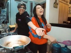 Kedekatan Atta Halilintar dan Aurel Hermansyah Cuma Setting-an?