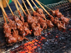 Cara Pilih Tusuk Sate yang Cocok untuk Aneka Sate Sajian Tahun Baru