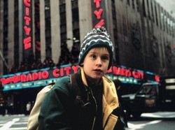 10 Film Natal Legendaris yang Wajib Ditonton di Liburan ini!