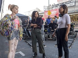 Aksi Harley Quinn dan Jepitan Rambut di Birds of Prey