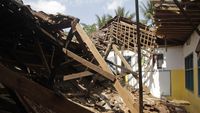 Ngeri! Bangunan SD di Sukabumi Ambruk Akibat Gempa