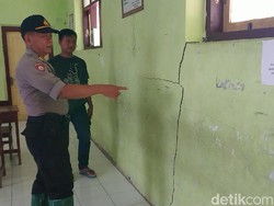 Bangunan SD Retak, Dinas Pendidikan Trenggalek Rekomendasikan Pengosongan