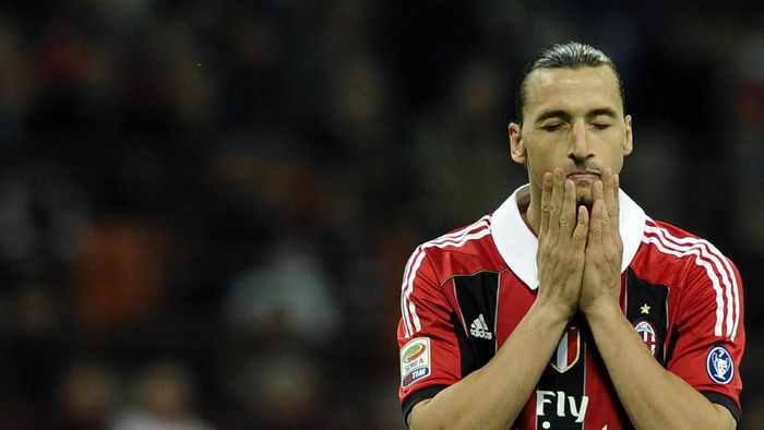 Zlatan Ibrahimovic resmi kembali ke AC Milan. (Foto: Claudio Villa/Getty Images)