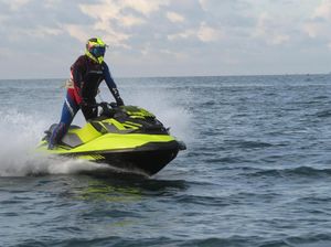 Naik Jetski Makassar-Parepare, Gubernur Sulsel Cek RS Habibie-Ainun