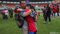Dukungan keluarga dibayar tuntas oleh pemain Persib ini.