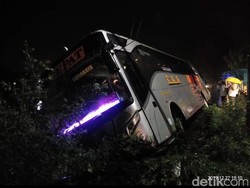 Bus Eka Tabrak Pemotor, Satu Orang Tewas, Satu Luka