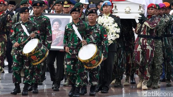 Rangkuman Peristiwa Politik dan Hukum Sepanjang 2019