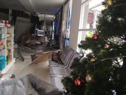 Sopir BMW yang Tabrak Apotek Senopati Ditetapkan Sebagai Tersangka