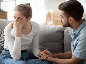 Zodiak Asmara 3 Juli 2022: Aries Tak Direstui, Virgo Banyak Bohong