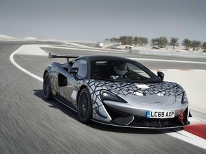 Penampakan McLaren 620R, Mobil Balap yang Legal di Jalan Raya