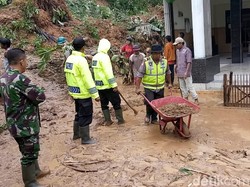 Bencana Banjir, Longsor, Kekeringan hingga Tanah Retak Terjadi di Trenggalek
