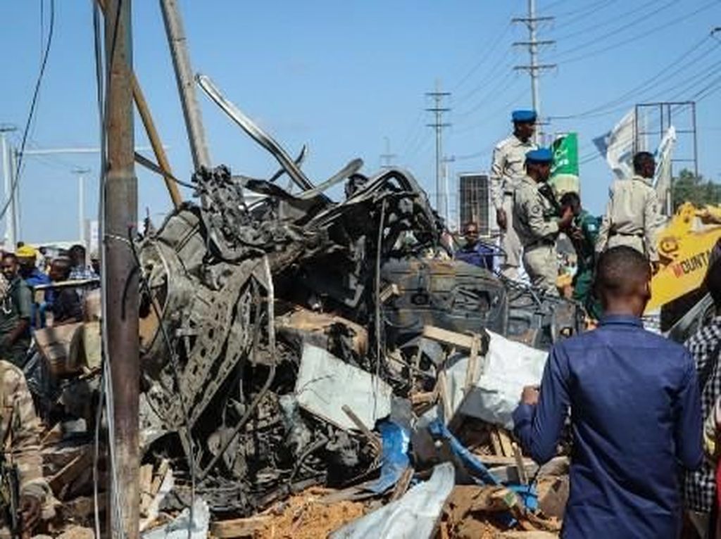 Video Serangan Bom Mobil di Somalia Tewaskan 76 Orang Video Serangan Bom Mobil di Somalia Tewaskan 76 Orang