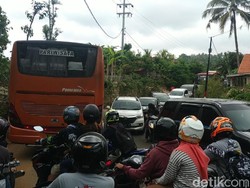 Parkir Overload, Akses Masuk Pantai Klayar Pacitan Sempat Ditutup