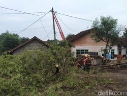 Angin Kencang Hancurkan Empat Rumah Warga Banyuwangi, Satu Orang Luka