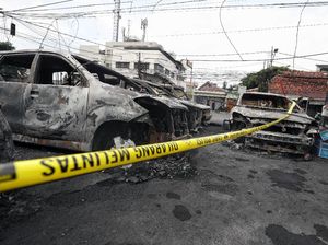 Mobil Tak Ada Asuransi, Hindari Lokasi Demo Kalau Tak Mau Rugi