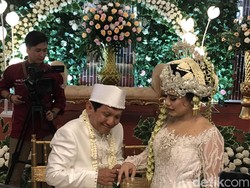 Sah! Pelawak Ginanjar Nikahi Tiara yang 32 Tahun Lebih Muda