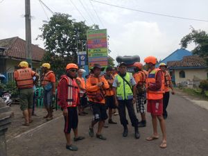 Dua Wisatawan Surabaya Hilang Terseret Arus di Coban Sinde Malang Dua Wisatawan Surabaya Hilang Terseret Arus di Coban Sinde Malang