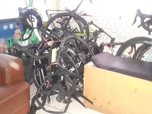 Polisi Sebut Pesepeda Bisa Ditilang Bila Tak Gunakan Jalur Khusus Polisi Sebut Pesepeda Bisa Ditilang Bila Tak Gunakan Jalur Khusus