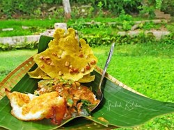 Menikmati Pagi di Malang Lewat Sepincuk Pecel Tenan