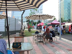 Alasan Pengunjung Kulineran di Thamrin 10 Meski Jakarta Banjir