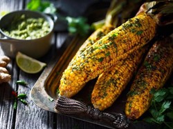 3 Tips Jitu Bikin Jagung Bakar Buat Malam Tahun Baru