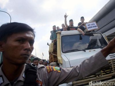 Potret Unimog yang Antar Ahmad Dhani Pulang ke Rumah
