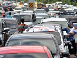 Luhut Ingatkan Potensi Kenaikan Kasus Covid-19 saat Libur Natal-Tahun Baru