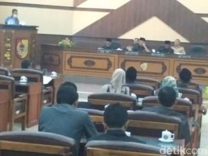 Panitia Angket DPRD Jember Terbentuk, 60 Hari Selidiki Kebijakan Bupati Faida Panitia Angket DPRD Jember Terbentuk, 60 Hari Selidiki Kebijakan Bupati Faida