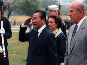 Marcos, Diktator Filipina yang Kabur dengan 24 Emas Batangan