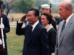 Marcos, Diktator Filipina yang Kabur dengan 24 Emas Batangan