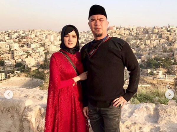 Daftar 11 Artis yang Nikah Siri, Sstt...Ada yang 26 Kali Nikah Siri