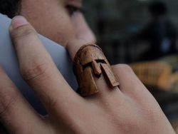 4 Sekawan Ini Raup Omzet Puluhan Juta Jualan Cincin Kayu