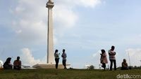 Menikmati Libur Akhir Tahun di Monas Yuk!