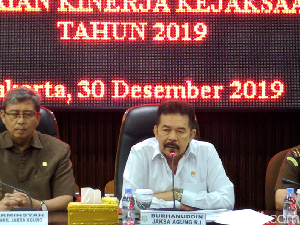 Kejagung Pastikan Eks Dirut-Dirkeu Jiwasraya yang Dicekal Masih di Indonesia Kejagung Pastikan Eks Dirut-Dirkeu Jiwasraya yang Dicekal Masih di Indonesia