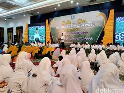 Songsong 2020 Lebih Baik, Pemprov Jatim Gelar Doa Bersama Ribuan Yatim Piatu