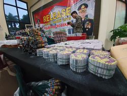 Antisipasi Tawuran Saat Tahun Baru di Bekasi, Polisi Sita 7 Ribu Petasan