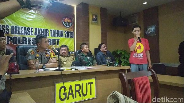 Ini Tampang Pria Penginjak Kitab Disangka Al Quran di Garut