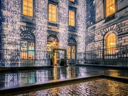 Nginap di Hostel Bekas Penjara Abad ke-19, Apa Rasanya Ya?