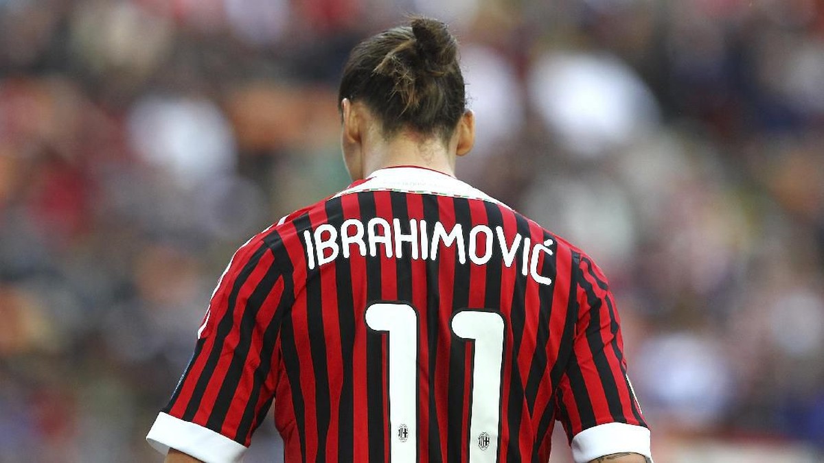 Zlatan Ibrahimovic memasukkan Lionel Messi dalam tim terbaiknya, namun tidak untuk Cristiano Ronaldo. (Foto: Marco Luzzani/Getty Images)