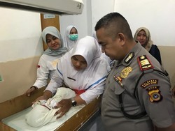 Berawal dari Suara Tangisan, Warga Banda Aceh Temukan Bayi Saat Buka Toko