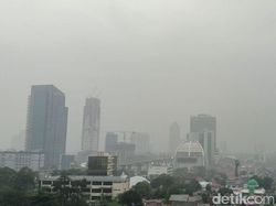 Jelang Malam Tahun Baru 2020, Jakarta Mulai Diguyur Hujan