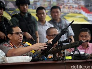 Koleksi Senjata Api Koboi Lamborghini Bikin Ngeri Koleksi Senjata Api Koboi Lamborghini Bikin Ngeri