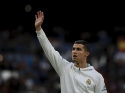 Potongan rambut rapi dengan kombinasi pomade memang tidak pernah gagal untuk Ronaldo. Tetap menawan. Foto: Getty Images