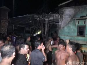 Korsleting Listrik, SPBU Mini Terbakar Ludeskan Rumah dan Mobil