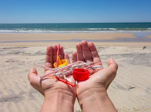 Kuburan Plastik Tersembunyi di Dasar Laut Mediterania Kuburan Plastik Tersembunyi di Dasar Laut Mediterania