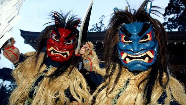 Potret Setan Gentayangan Saat Tahun Baru