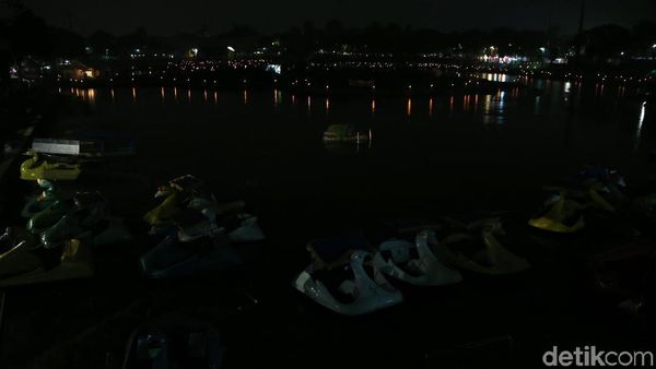 TMII Jadi Pilihan Warga Rayakan Malam Tahun Baru