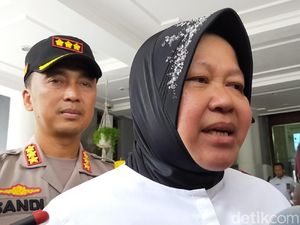 Risma Imbau Tak Ada Konvoi di Surabaya Saat Malam Tahun Baru Risma Imbau Tak Ada Konvoi di Surabaya Saat Malam Tahun Baru